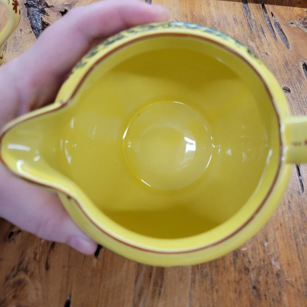 Vtg MOTTAHEDEH Yellow Cup & Pitcher Set Portugal Smithsonian Tea Coffee Gift‎